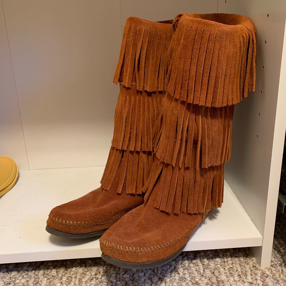 3 Layer Fringe Minnetonka Moccasin Boots - image 6